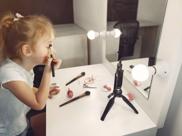 Um olhar psicanalítico sobre a adultização&nbsp;infantil