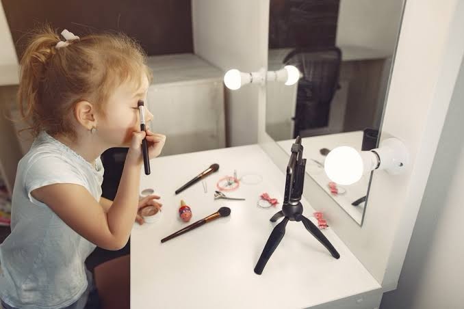 Um olhar psicanalítico sobre a adultização&nbsp;infantil
